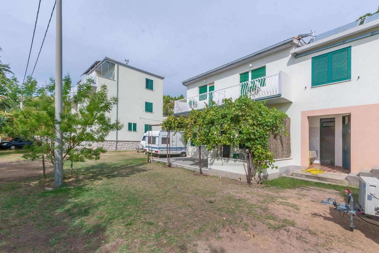Apartments Marija Duće Extérieur photo